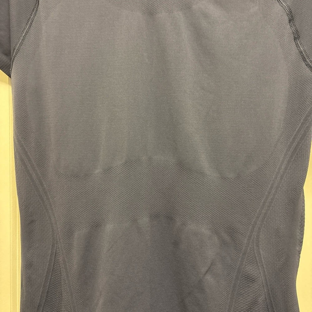 Athleta blue/gray cap sleeve t-shirt - Picture 3 of 7